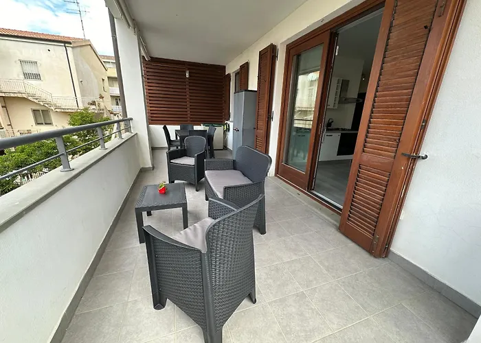 Gris I Blanca Apartment